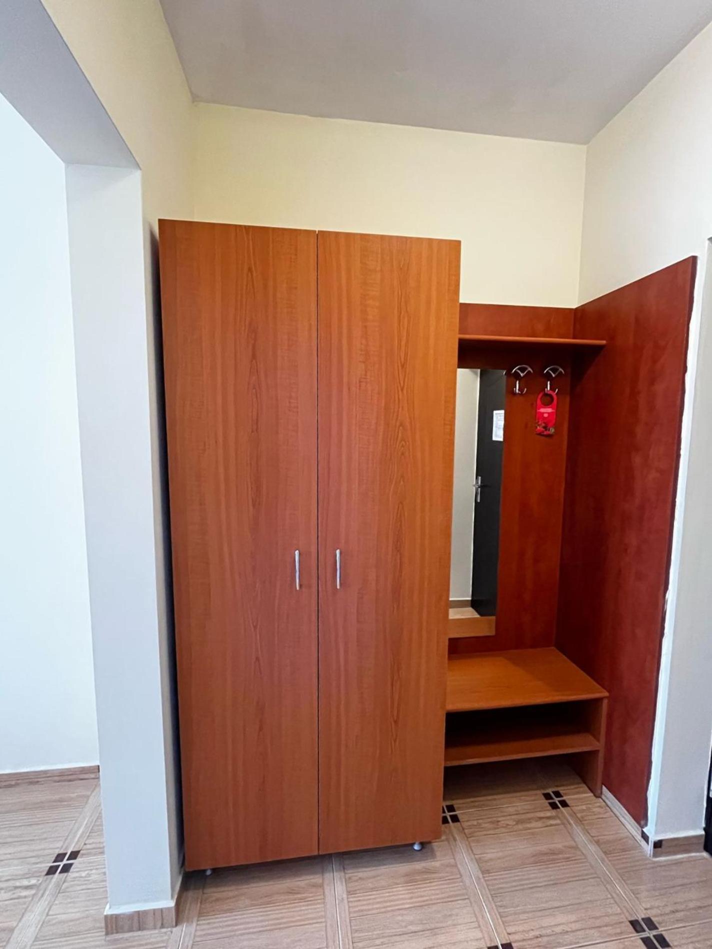 Hotel Callatis เนพทุน ภายนอก รูปภาพ