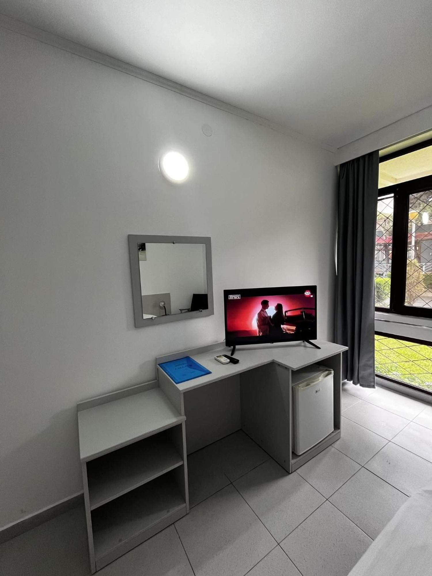 Hotel Callatis เนพทุน ภายนอก รูปภาพ